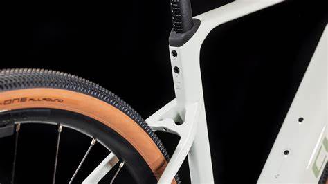 Cube Nuroad Hybrid C:62 Race 400X desertstone