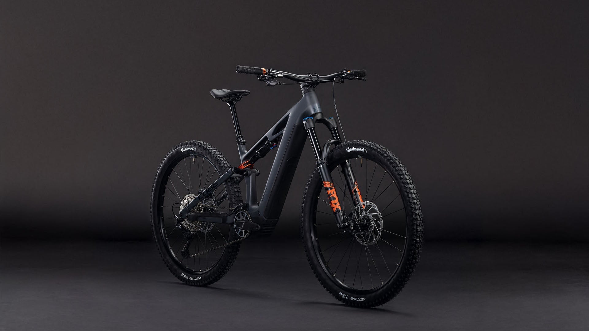 Vélo électrique Cube Stereo Hybrid ONE44 HPC SLX 800 gris et orange, profil gauche