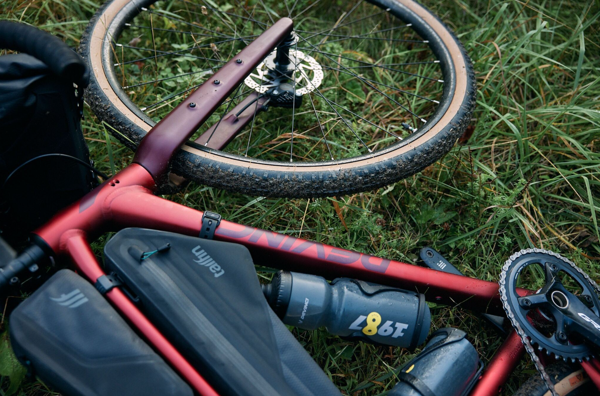 Devinci Hatchet Vista Cues 10s, cadre