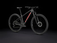 Trek Marlin 5 Gen 3, trois-quarts avant