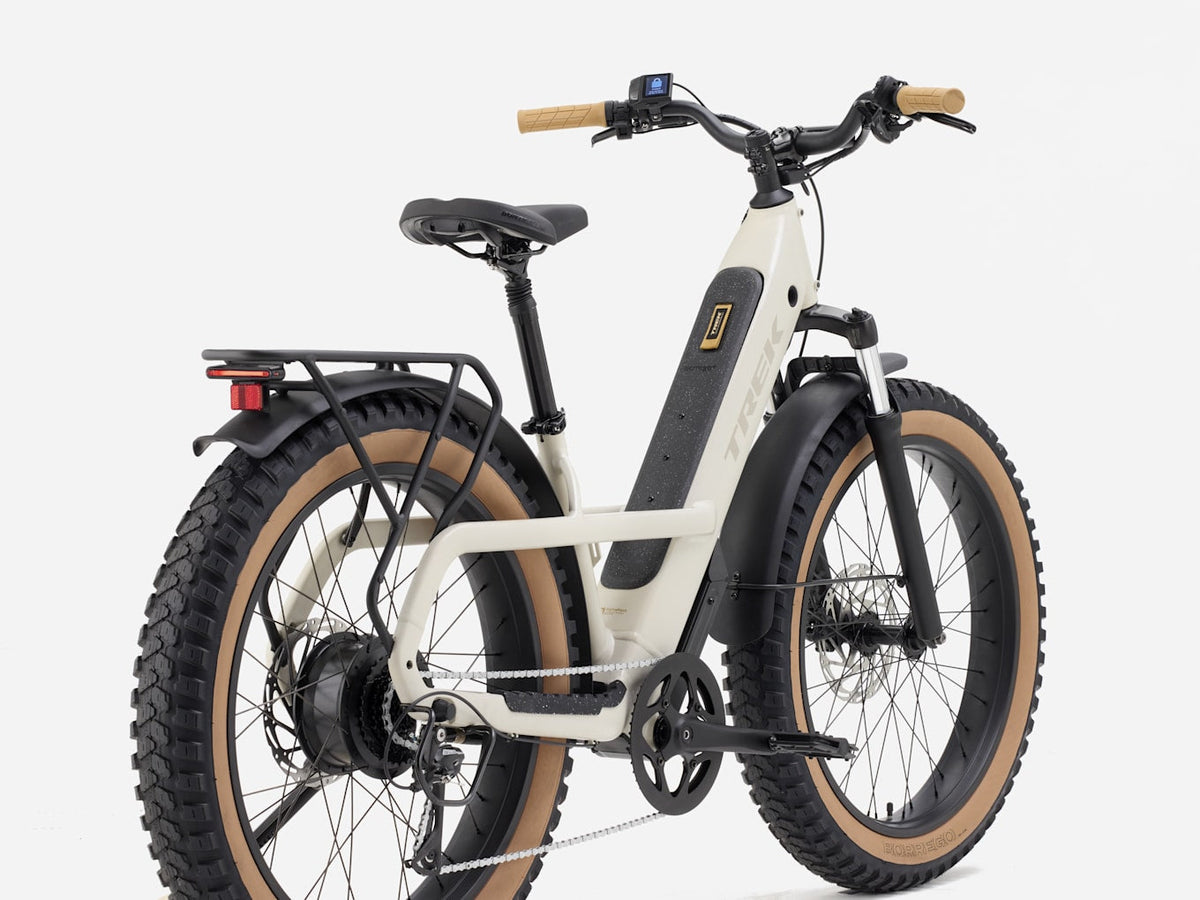 Fat bike électrique Trek Borrego+, Beige beige beige mat, vue d'ensemble