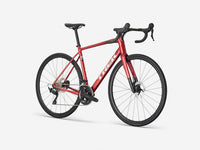 Vélo Trek Domane AL 5 4e génération 2027, Fury Red, vue d'ensemble