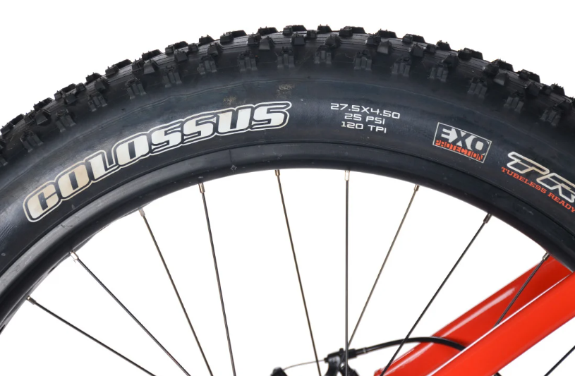 Devinci Minus Deore 10S, roue avant