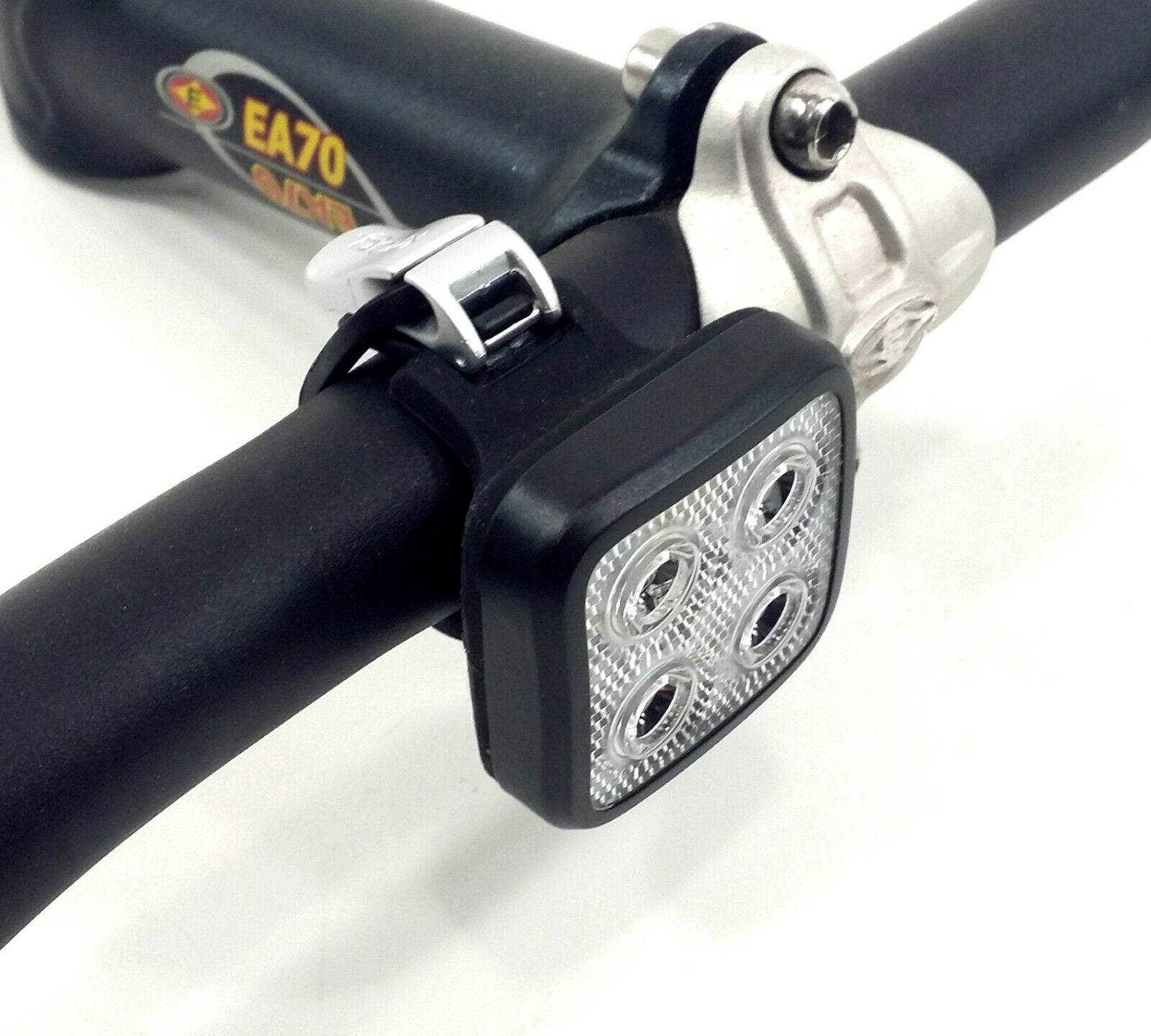 Feu avant Knog Blinder Mob